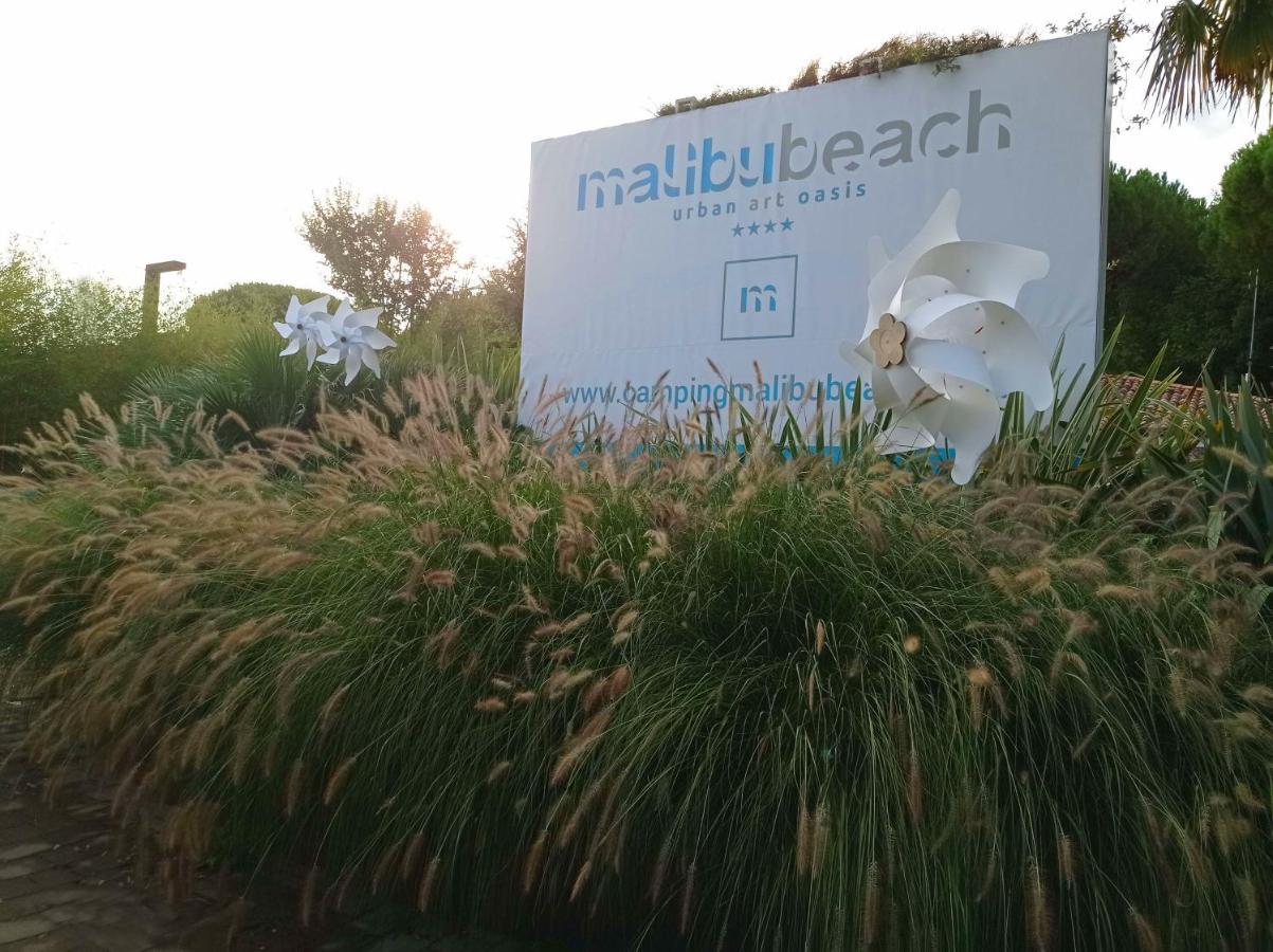 Estivo Premium Deluxe Mobile Homes On Camping Malibu Beach リド・ディ・イエゾロ エクステリア 写真
