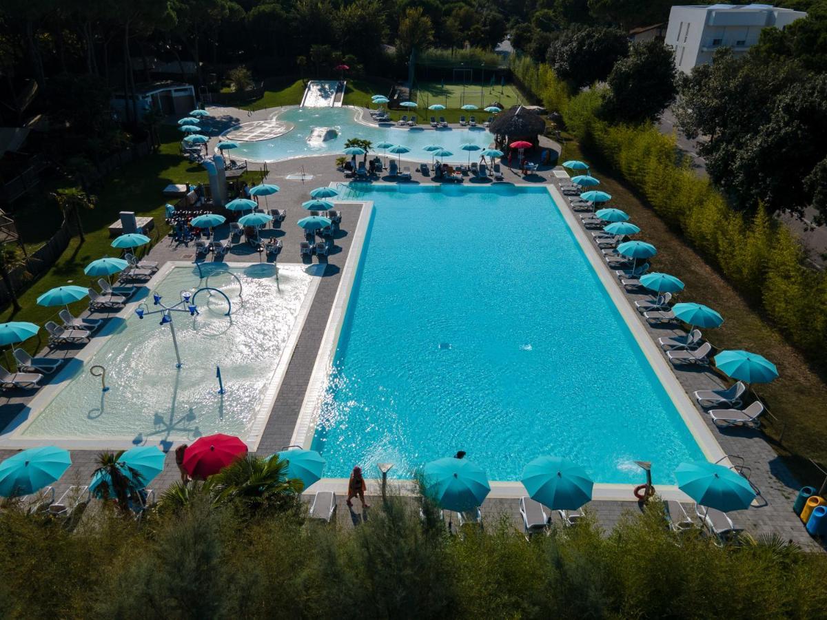 Estivo Premium Deluxe Mobile Homes On Camping Malibu Beach リド・ディ・イエゾロ エクステリア 写真
