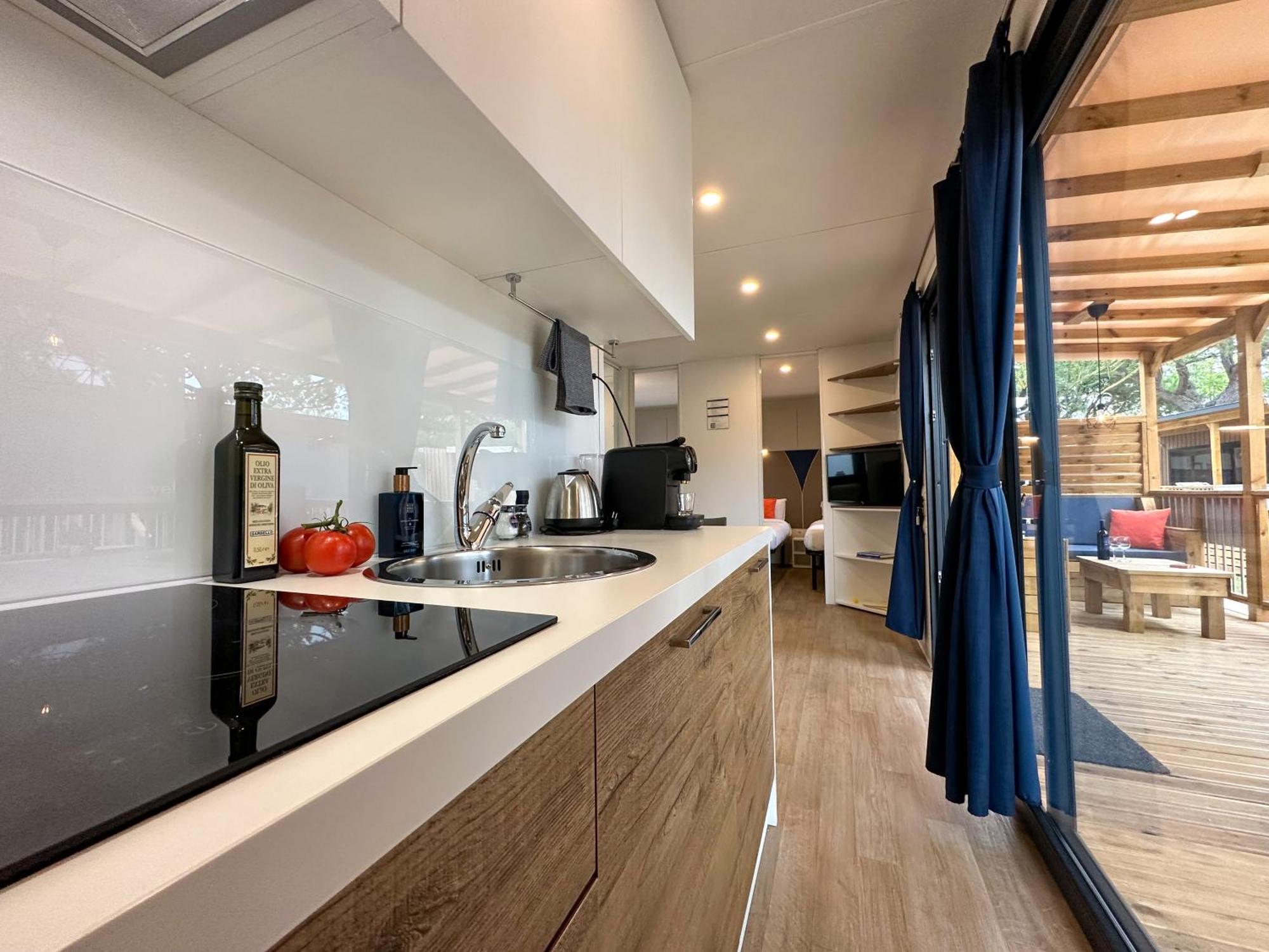 Estivo Premium Deluxe Mobile Homes On Camping Malibu Beach リド・ディ・イエゾロ エクステリア 写真